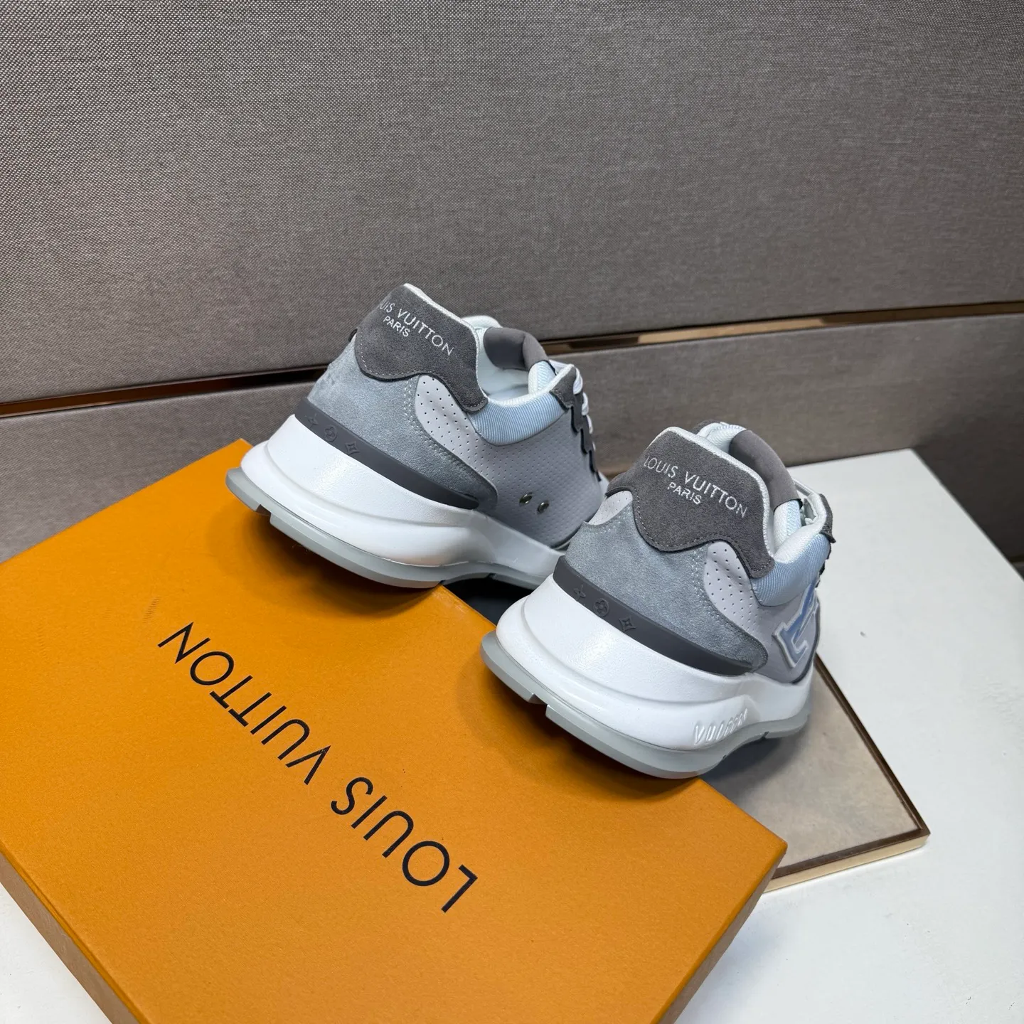 ⬛️Men's shoes 💰p442 [LV～] Men's casual shoes 2025z cabinet sales simultaneously 🔶Size: 38-44#️⃣ 🔷3 colors🔜The upper is made of multi-material splicing➕Mesh lining, comfortable and breathable, sole: original comfortable and wear-resistant outsole, ⚠️real thing📱photographed🎬real thing is better📢📢📢